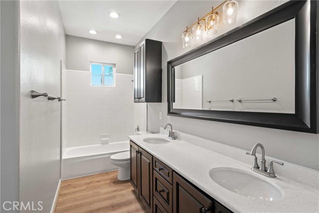 Detail Gallery Image 42 of 75 For 27371 Blueridge Dr, Valencia,  CA 91354 - 6 Beds | 4 Baths