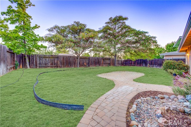 604 Larkfield Place, Paso Robles CA: https://media.crmls.org/medias/dfd18687-ec9c-4b97-9c20-1dc4a8b725e3.jpg