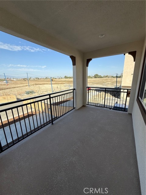 Detail Gallery Image 8 of 20 For 12768 Sila Way, Corona,  CA 92880 - 4 Beds | 4 Baths