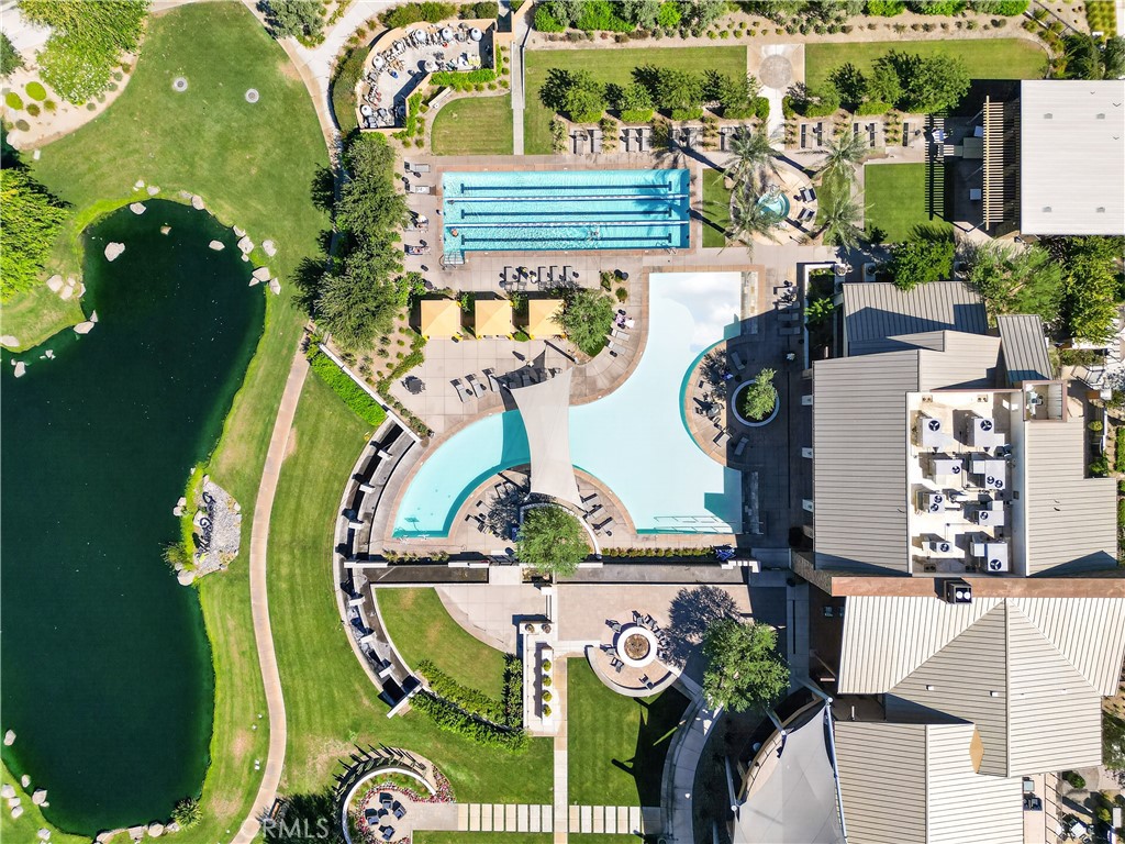 https://media.crmls.org/medias/dfd2111b-540b-4ca6-8eee-959fd4ea99c4.jpg?preset=X-Large