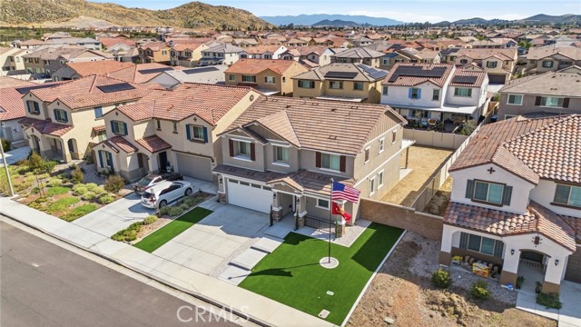Detail Gallery Image 5 of 72 For 29565 Tulipwood, Menifee,  CA 92584 - 4 Beds | 2/1 Baths
