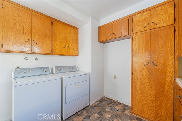 Detail Gallery Image 33 of 47 For 522 Avenue F, Redondo Beach,  CA 90277 - 5 Beds | 3 Baths