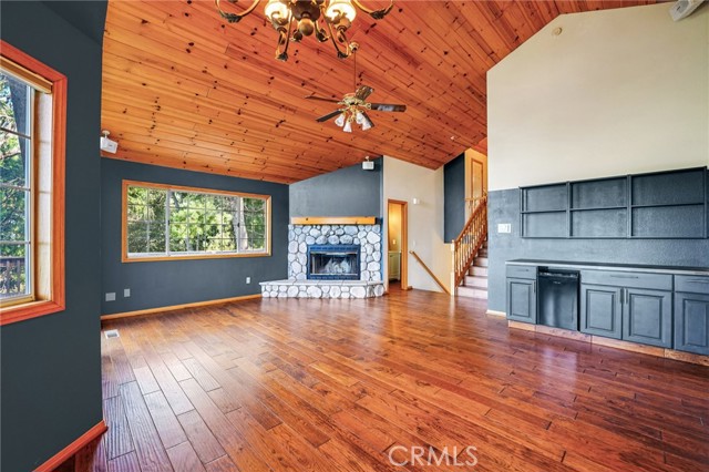 Detail Gallery Image 2 of 35 For 25274 North Rd, Twin Peaks,  CA 92391 - 3 Beds | 2/1 Baths