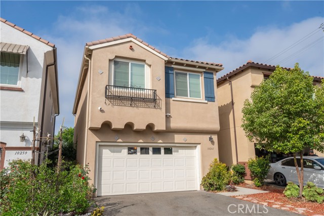 Detail Gallery Image 2 of 27 For 10261 Angel Ln, Pacoima,  CA 91331 - 4 Beds | 2/1 Baths