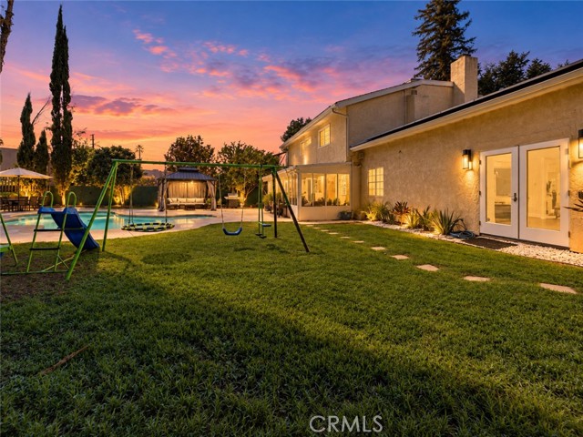 22828 Hartland Street photo 47