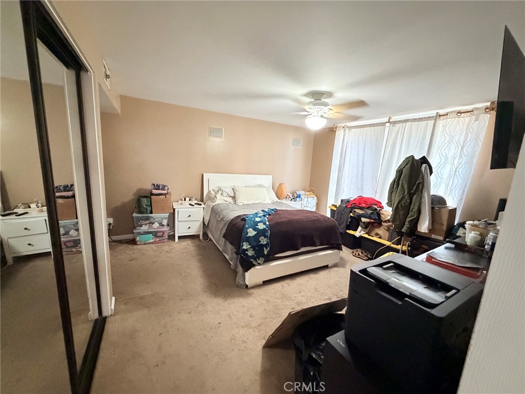 https://media.crmls.org/medias/dfd47d2e-37d9-4ab3-9548-2784b7c6c517.jpg?preset=X-Large