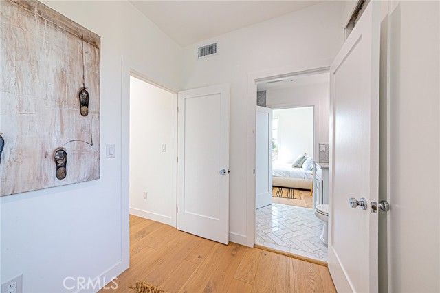 3803 BERRYMAN, Los Angeles, California 90066, 3 Bedrooms Bedrooms, ,2 BathroomsBathrooms,Residential,For Sale,3803 BERRYMAN,CRCV25161633