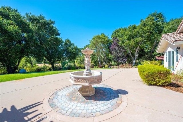 629 Shelter Ridge Place, Nipomo CA: https://media.crmls.org/medias/dfd6a5b7-b152-4126-a91d-0d107a8c5e93.jpg