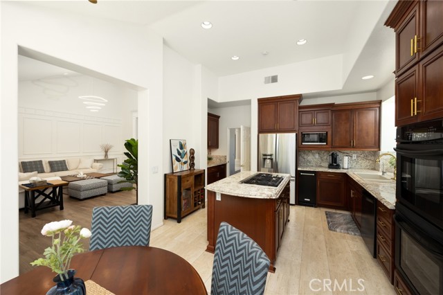 5914 Johnston Place, Rancho Cucamonga CA: https://media.crmls.org/medias/dfd79dec-0d96-4f2b-b858-0cef1785d1de.jpg