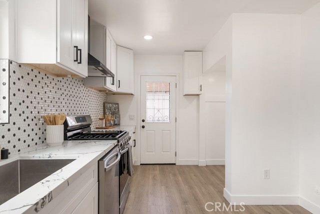 Detail Gallery Image 15 of 41 For 26613 Leesdale Ave, Harbor City,  CA 90710 - 2 Beds | 2 Baths