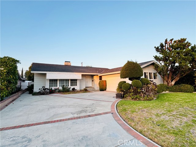 Detail Gallery Image 2 of 37 For 15909 Vincennes St, North Hills,  CA 91343 - 3 Beds | 2/1 Baths