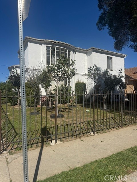 Front Image Thumbnail for CRSR26046097