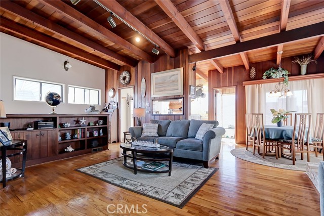 340 24th Street, Hermosa Beach, California 90254, 3 Bedrooms Bedrooms, ,3 BathroomsBathrooms,Residential,Sold,24th,SB22025950