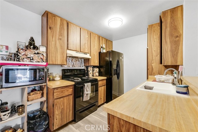 Detail Gallery Image 7 of 32 For 23268 Orange Ave #4,  Lake Forest,  CA 92630 - 3 Beds | 2 Baths