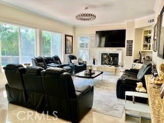 Detail Gallery Image 10 of 16 For 450 S Estate Dr, Orange,  CA 92869 - 5 Beds | 5/1 Baths