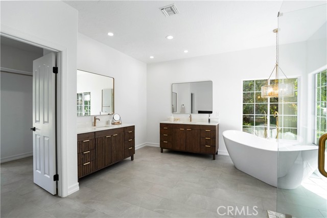 Detail Gallery Image 42 of 74 For 6740 Calais Ct, Riverside,  CA 92506 - 4 Beds | 3/1 Baths