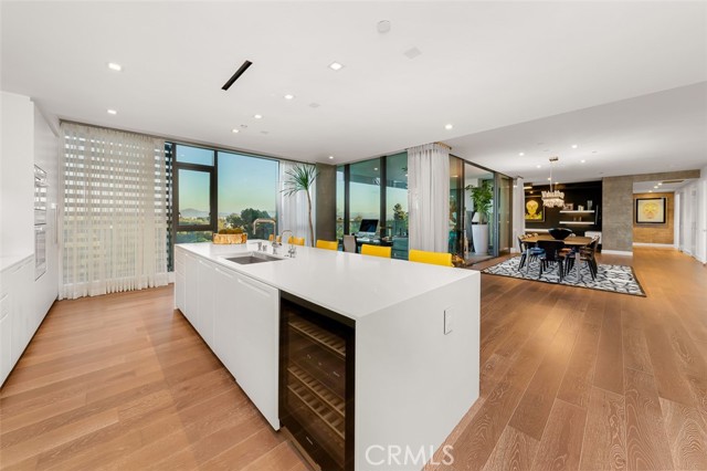 2855 5th Avenue, San Diego CA: https://media.crmls.org/medias/dfdd03d1-4988-462a-90b4-5f3bdca37b1e.jpg