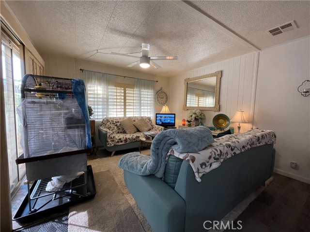 7501 Palm Avenue, Yucca Valley, California 92284, 3 Bedrooms Bedrooms, ,2 BathroomsBathrooms,Residential,For Sale,Palm,JT25048676