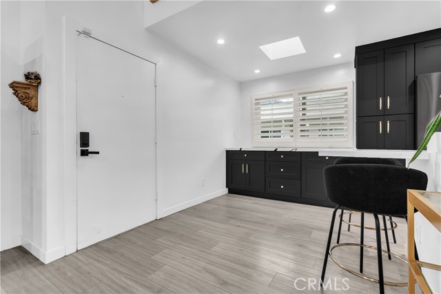 Detail Gallery Image 6 of 23 For 9005 Cynthia #317,  West Los Angeles,  CA 90069 - 2 Beds | 2 Baths