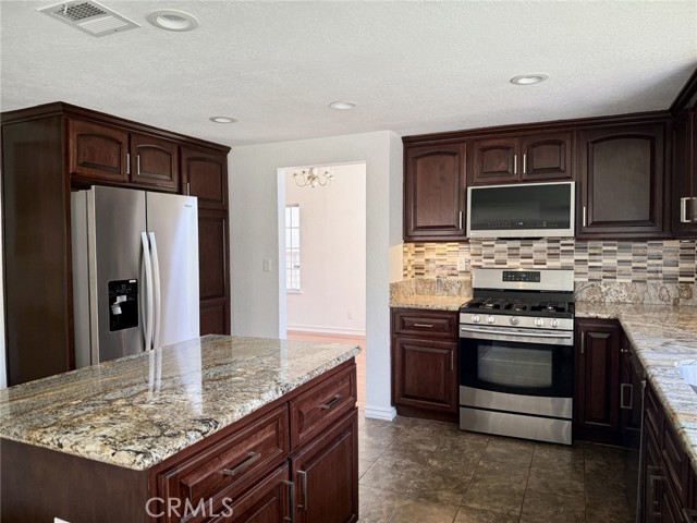 15358 Morningside Drive, Chino Hills CA: https://media.crmls.org/medias/dfddc285-de5b-499c-bbfa-2ae799758b34.jpg