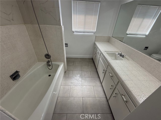 12981 Leith Way, Yucaipa CA: https://media.crmls.org/medias/dfde2f13-f30f-4703-922c-a7870c4d5fe4.jpg