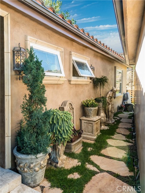 2350 Daladier Drive, Rancho Palos Verdes, California 90275, 4 Bedrooms Bedrooms, ,3 BathroomsBathrooms,Residential,Sold,Daladier,PV22055462