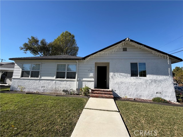 Detail Gallery Image 7 of 24 For 6725 Belmar Ave, Reseda,  CA 91335 - 4 Beds | 2 Baths