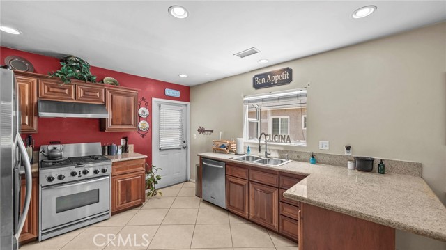 Detail Gallery Image 12 of 36 For 6048 Fidler Ave, Lakewood,  CA 90712 - 3 Beds | 2 Baths