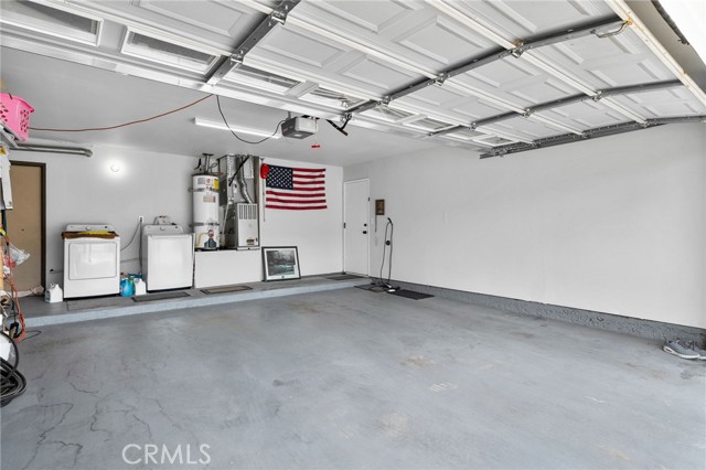 4622 San Jose Street, Montclair CA: https://media.crmls.org/medias/dfe04a0b-22c9-401d-9152-92eddfcd6f16.jpg