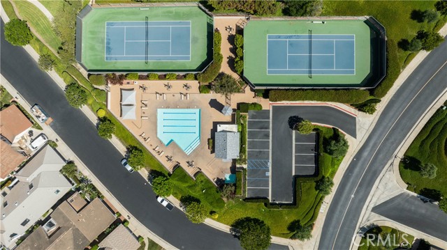 Detail Gallery Image 45 of 54 For 2001 Yacht Resolute, Newport Beach,  CA 92660 - 3 Beds | 2/1 Baths