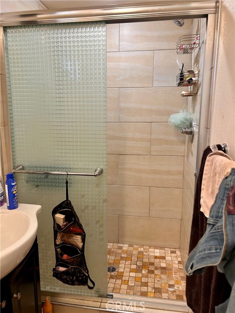 Detail Gallery Image 23 of 40 For 6147 Gundry, Long Beach,  CA 90805 - 4 Beds | 4 Baths