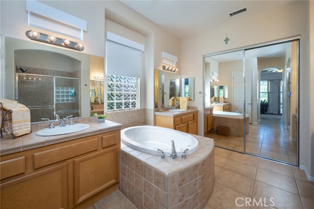 23929 Fawnskin Drive, Corona CA: https://media.crmls.org/medias/dfe16d51-b658-4ea4-93de-e5ef14325564.jpg