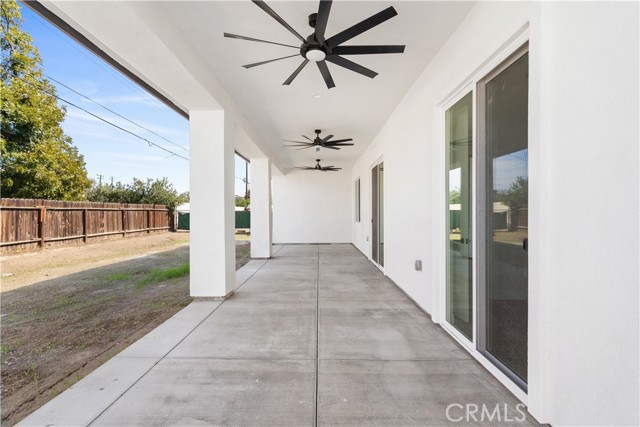 Detail Gallery Image 35 of 41 For 3714 Brave Ave, Bakersfield,  CA 93304 - 3 Beds | 2 Baths