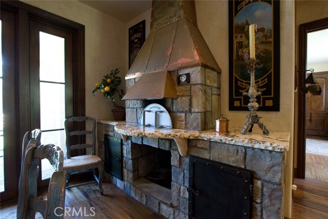 1138 Corte Tularosa, Camarillo CA: https://media.crmls.org/medias/dfe25378-d15d-4ca6-b161-6be350dd757e.jpg