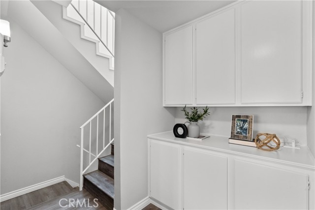 14441 Benefit Street, Sherman Oaks CA: https://media.crmls.org/medias/dfe27084-f114-49fe-a601-2362d1adab4e.jpg
