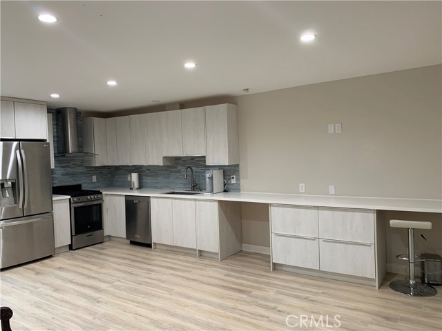 Detail Gallery Image 2 of 8 For 2 1/2 Singletree Ln, Rolling Hills Estates,  CA 90274 - 1 Beds | 1 Baths