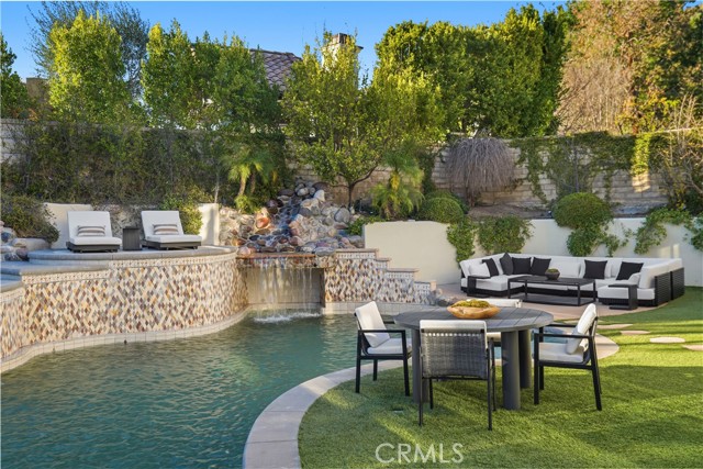 Image 56 of 63 For 907 Deerhill Road