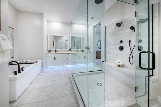 208 Briar Moon, Irvine CA: https://media.crmls.org/medias/dfe52139-49ac-477a-91ad-c35e51d8764e.jpg