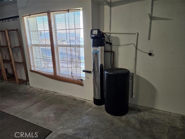 57281 Titian Court, Yucca Valley CA: https://media.crmls.org/medias/dfe522d5-56dd-4f3a-ba6c-39319c4e2c37.jpg