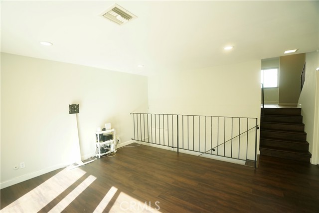 Detail Gallery Image 3 of 48 For 220 N Moore Ave #D,  Monterey Park,  CA 91754 - 3 Beds | 2/1 Baths