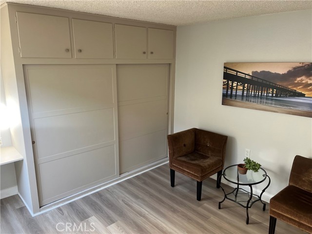 13120 Del Monte Drive, Seal Beach CA: https://media.crmls.org/medias/dfe57385-40d6-422f-b89c-bf4a4dc58830.jpg
