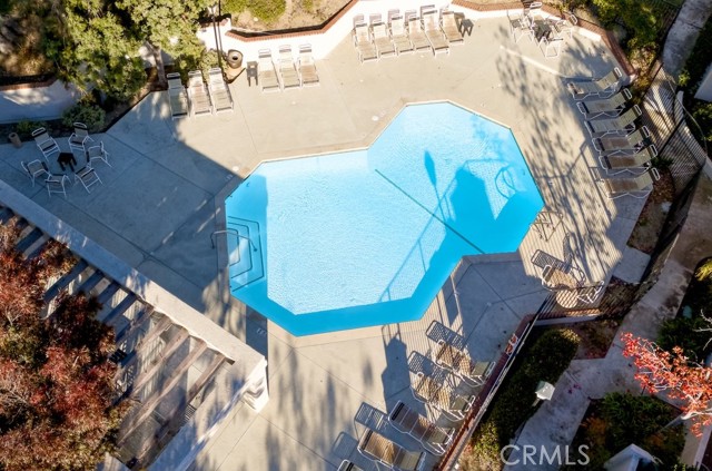 Detail Gallery Image 21 of 28 For 582 via Colinas, Thousand Oaks,  CA 91362 - 2 Beds | 2 Baths