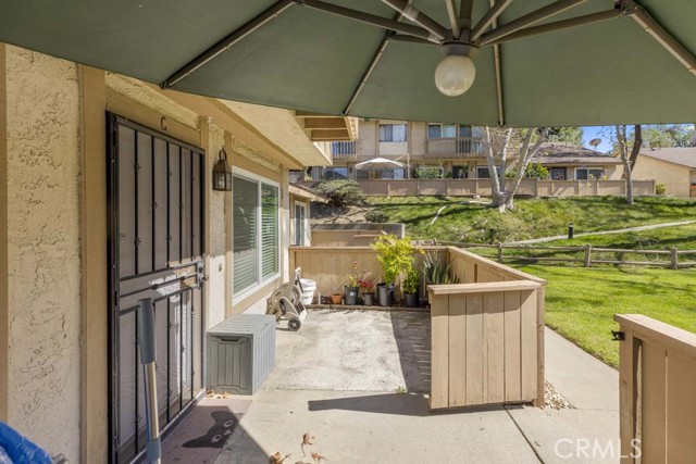 Detail Gallery Image 4 of 32 For 1338 S Diamond Bar, Diamond Bar,  CA 91765 - 2 Beds | 1/1 Baths