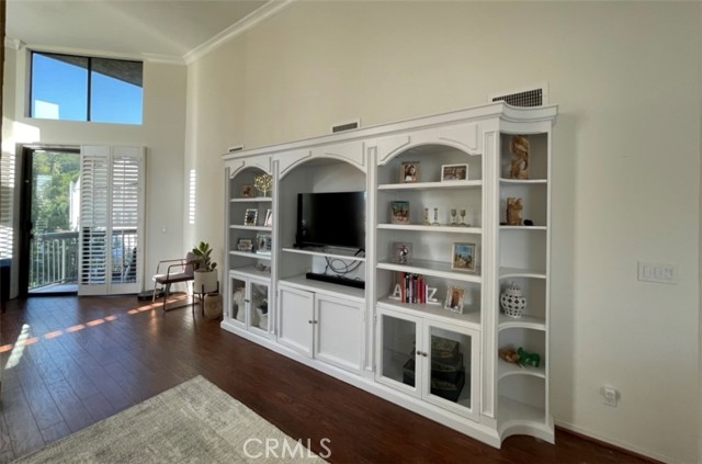 Detail Gallery Image 7 of 35 For 14521 Benefit St #306,  Sherman Oaks,  CA 91403 - 2 Beds | 2 Baths
