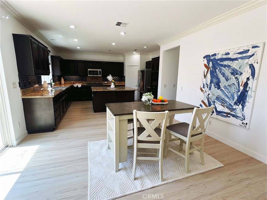 MLS #WS25168401 img 5