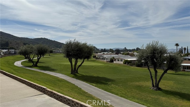 10079 Chisholm Trail, Cherry Valley CA: https://media.crmls.org/medias/dfe5ec3b-9cc9-4052-b725-c6e57404129a.jpg