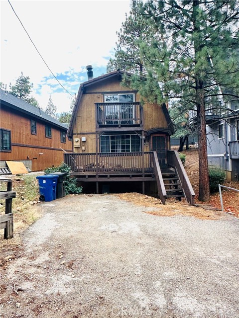 Detail Gallery Image 2 of 16 For 610 Holmes, Sugarloaf,  CA 92386 - 2 Beds | 1/1 Baths