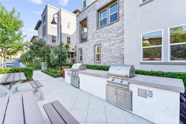 133 Hideaway Loop, Mission Viejo CA: https://media.crmls.org/medias/dfe79843-03a4-4838-b8d6-e0b412c7b995.jpg