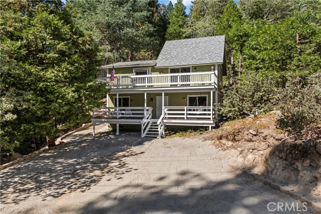 Detail Gallery Image 2 of 36 For 26270 Thunderbird Dr, Lake Arrowhead,  CA 92352 - 3 Beds | 2 Baths