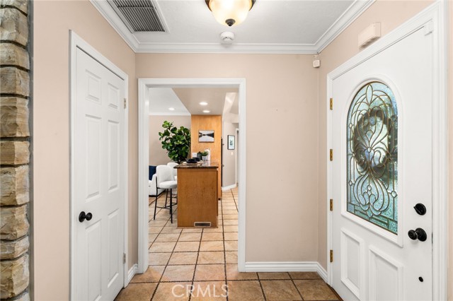 5371 Grandview Avenue, Yorba Linda CA: https://media.crmls.org/medias/dfe8bf00-812a-44d2-b01a-d2bc455cbfb4.jpg